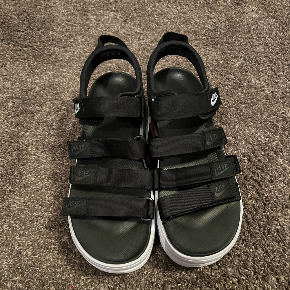 Nike platforms